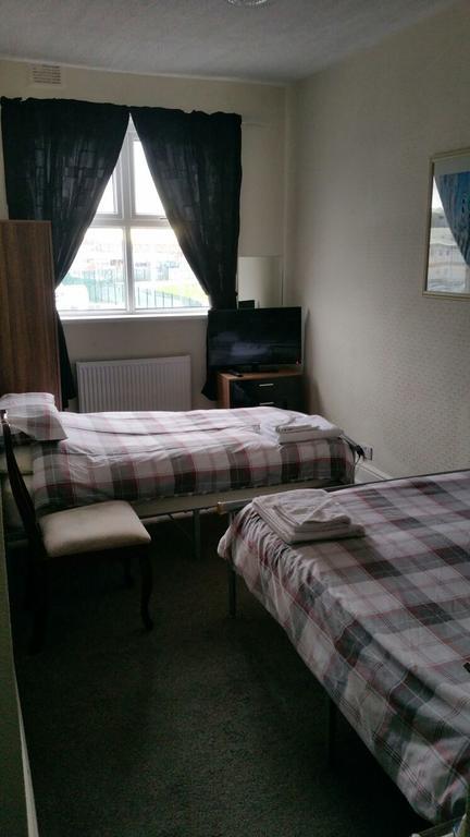 The Lodge Guest Accommodation Barrow-in-Furness Eksteriør billede